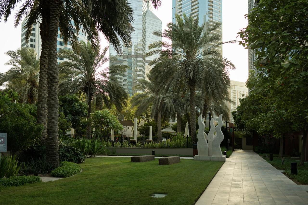 Luxury 3 Bedroom - Direct View To Burj Khalifa Dubai Exterior photo